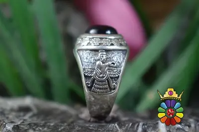 انگشتر نقره طرح فروهر