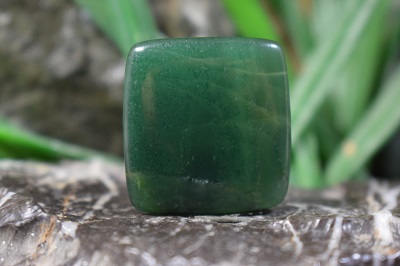 جید سبز تیره