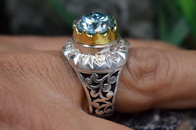 انگشتر موزنایت